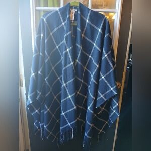 NWOT Women's Wrap Shawl. OS